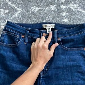 Like new! Madewell Curvey High Rose Skinny Jeans size 28
